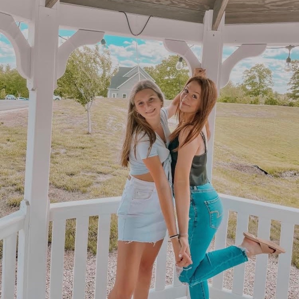 Meet your Posher, Deanna